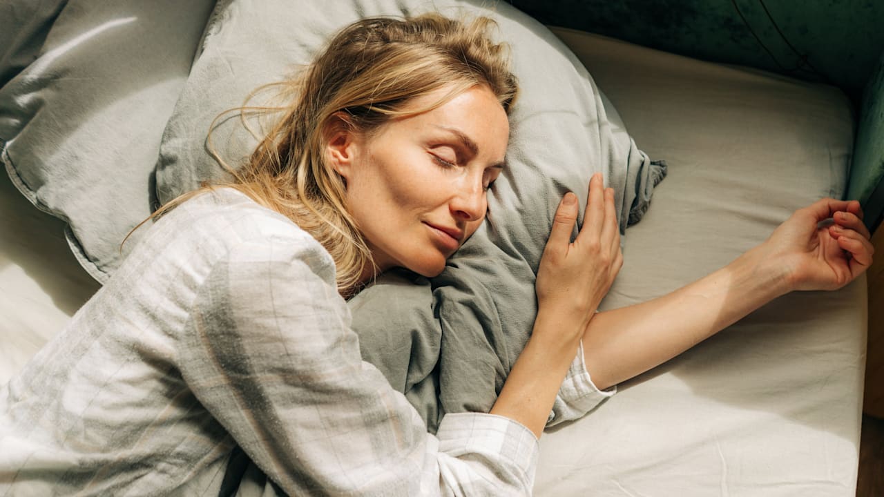 Künstliche Intelligenz: KI-Modell erkennt 130 Krankheiten am Schlaf | Leben & Wissen