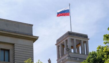 Mutmaßliche Spionin in U-Haft – russischer Militärattaché ausgewiesen