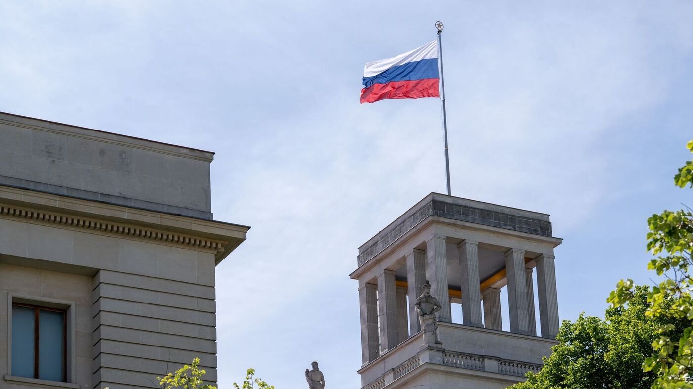 Mutmaßliche Spionin in U-Haft – russischer Militärattaché ausgewiesen