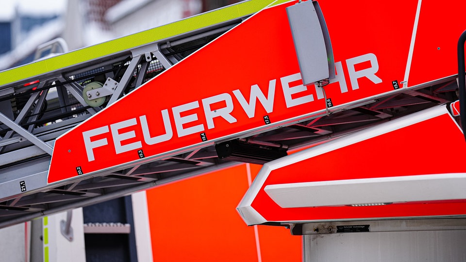 Blankenburg: Autofahrer rammt Feuerwehrmann und flüchtet