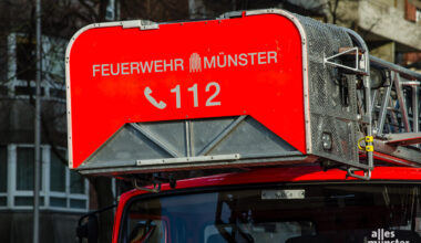 Bei einem Wohnungsbrand an der Gereonstraße war die Feuerwehr Münster mit rund 30 Kräften im Einsatz. (Symbolbild: Thomas Hölscher)