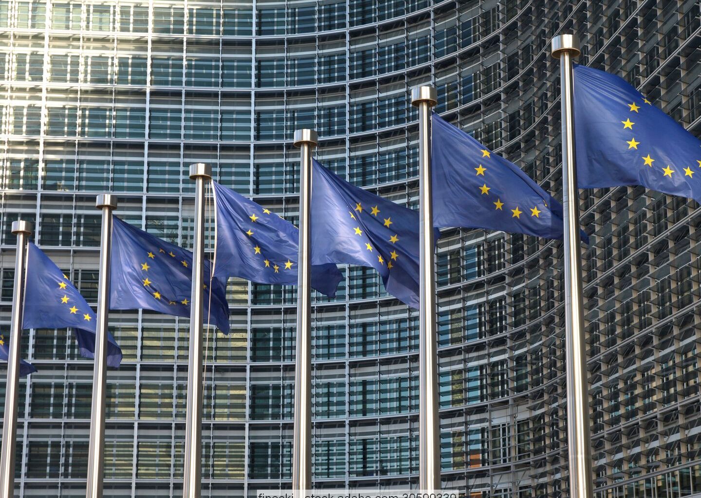 Verschiebung und Vereinfachung in Kraft