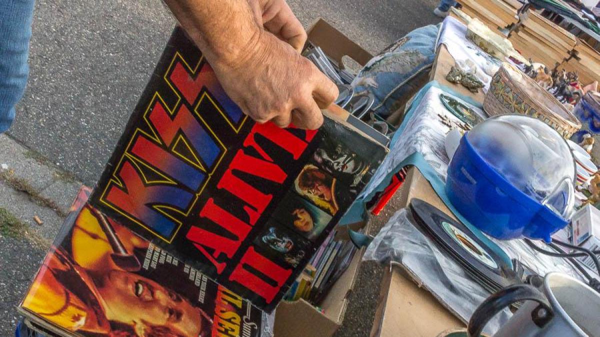 Kommt der Kult-Flohmarkt am Birkenparkplatz in Karlsruhe zurück?