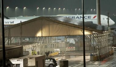 Air-France-Maschine muss wegen Brandgeruch landen