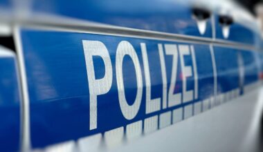Doppelter Trickbetrug: Duisburger Polizei sucht Zeugen