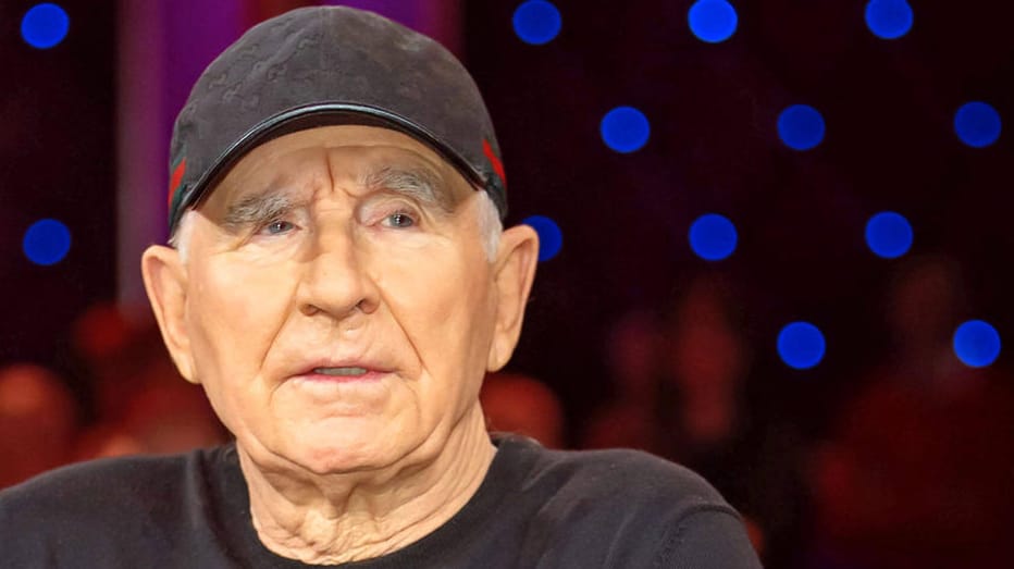 Frédéric Prinz von Anhalt: Er liegt im Krankenhaus. Frédéric Prinz von Anhalt: Er liegt im Krankenhaus.