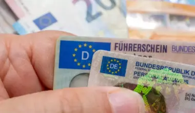 Erste Plastik-Führerscheine werden ungültig – Verwarngeld droht