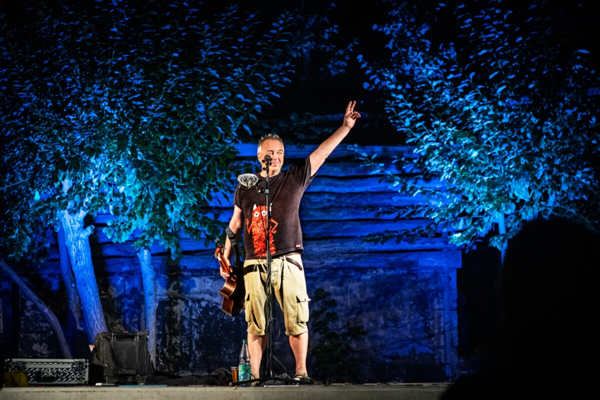 Götz Widmann kommt mit seinem neuen Programm „Party Time“ am 9. Januar in die Sputnikhalle. (Foto: Pauline Strassberger)