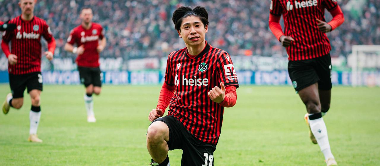 Daisuke Yokota jubelt über seinen Treffer zum 1:0