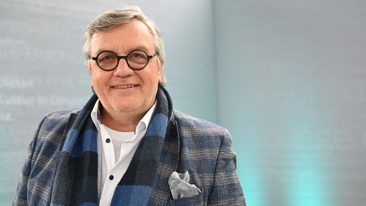 Hape Kerkeling bekommt den Ehrenpreis des Bayerischen Buchpreises verliehen. (Archivbild)