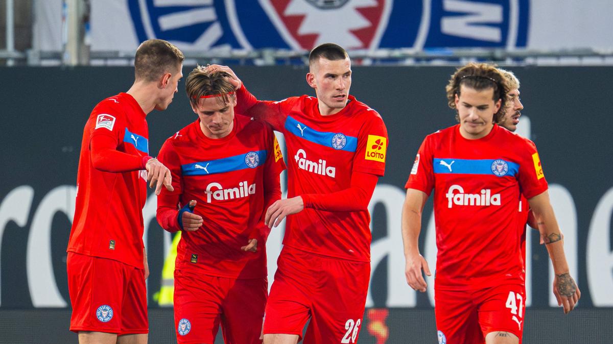 Entwicklung bei Holstein Kiel: Trippelschritte statt hohe Sprünge