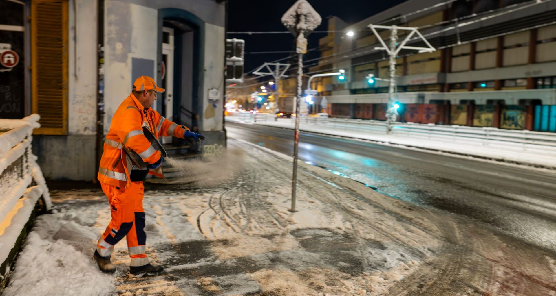 Deutscher Wetterdienst warnt vor Glätte – Hamburg setzt Streusalzverbot aus