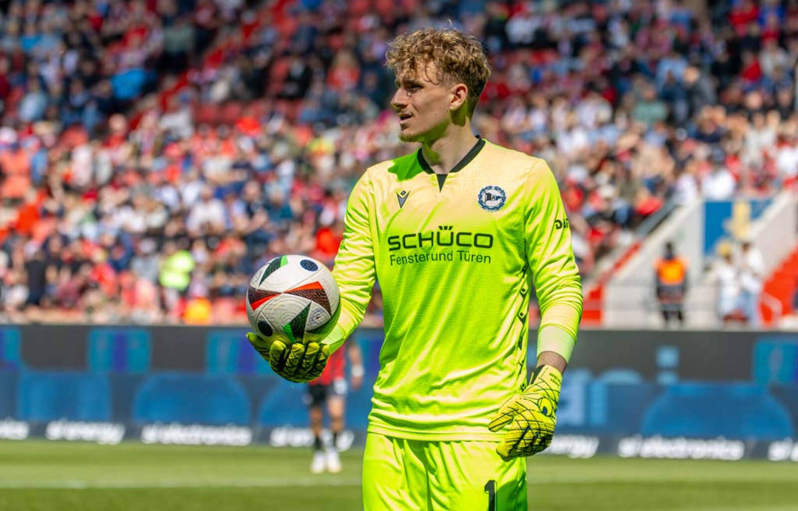 © IMAGO / Fotostand