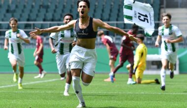 Can Güner bejubelt ein Tor.