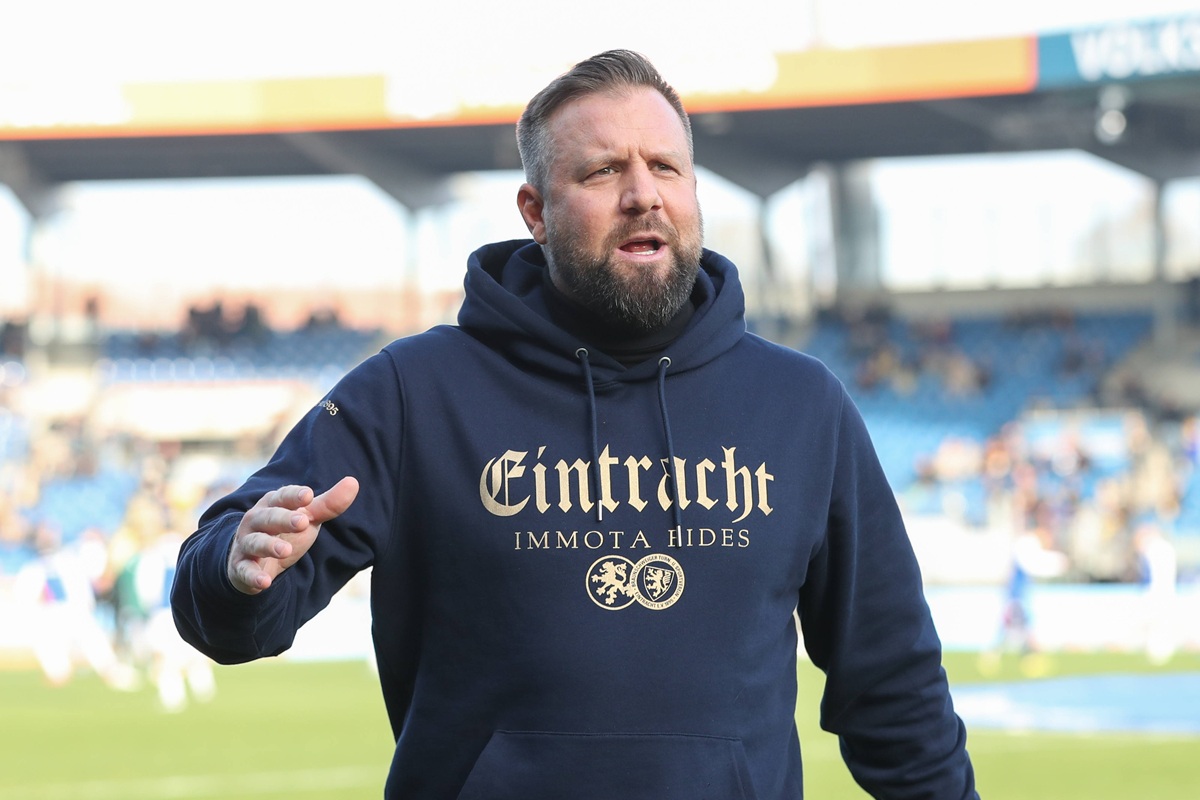 Eintracht Braunschweigs Trainer Heiner Backhaus.