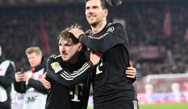 Lennart Karl jubelt gemeinsam mit Leon Goretzka.
