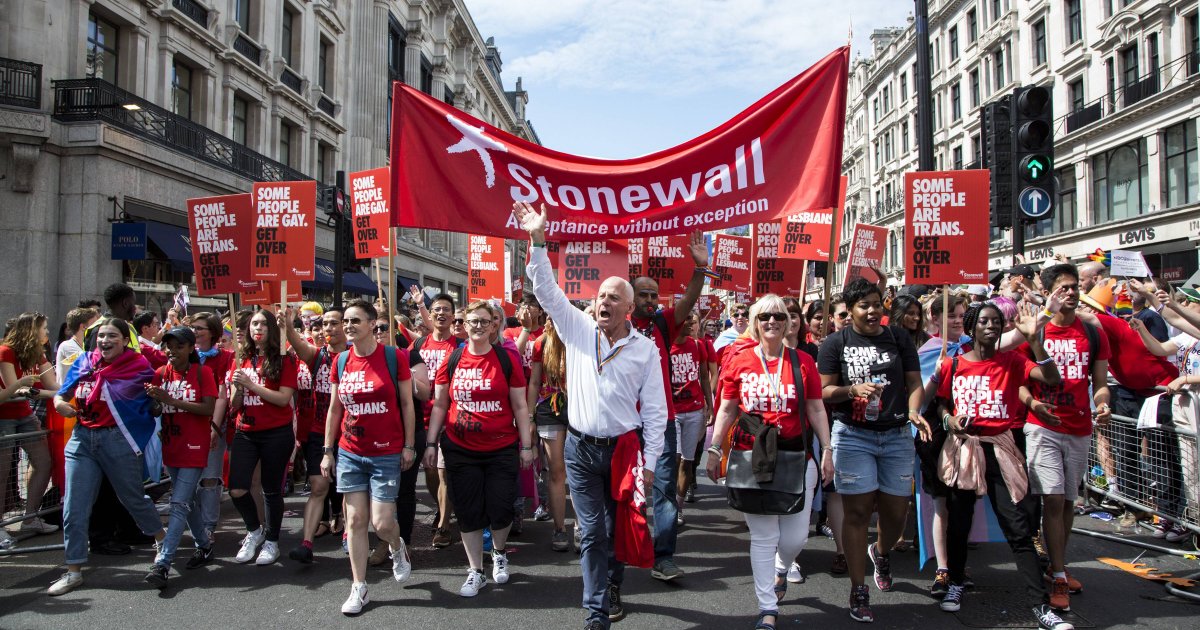 Stonewall in der Krise - Geldprobleme bei UK-Organisation