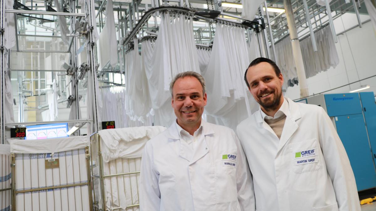 Dieses Unternehmen in Augsburg senkt die Arbeitszeit und erhöht das Gehalt