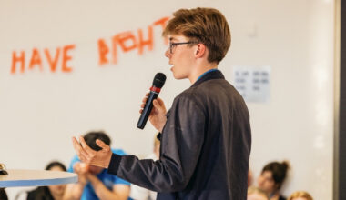 Münsteraner (18) im ständigen Einsatz für Demokratie