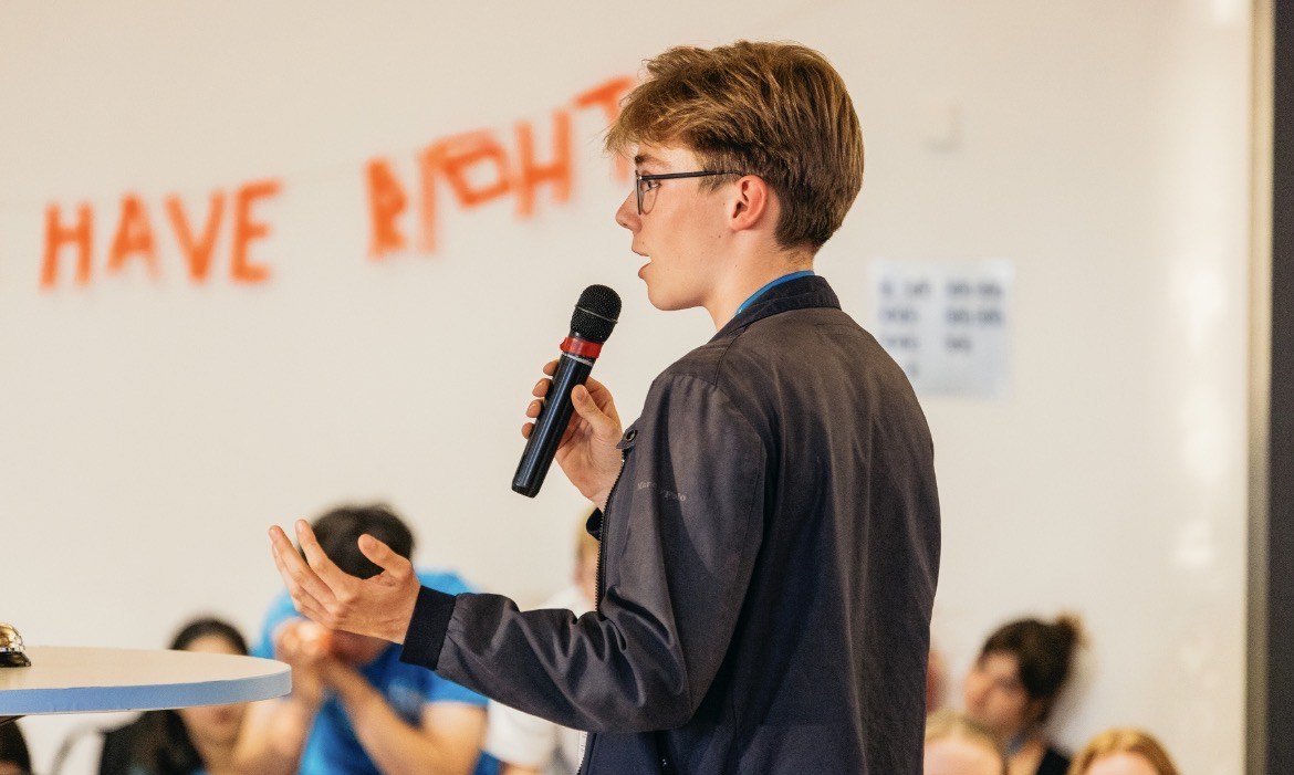 Münsteraner (18) im ständigen Einsatz für Demokratie