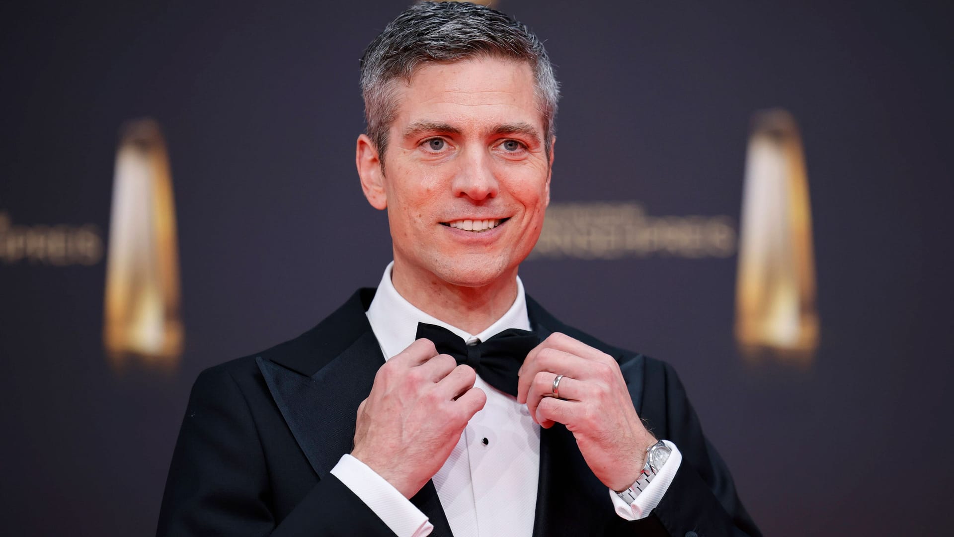 Ingo Zamperoni bei der Deutsche Fernsehpreis (Archivbild): Auch für den Semperopernball 2026 wird sich der Moderator in Schale werfen. Ingo Zamperoni bei der Deutsche Fernsehpreis (Archivbild): Auch für den Semperopernball 2026 wird sich der Moderator in Schale werfen.