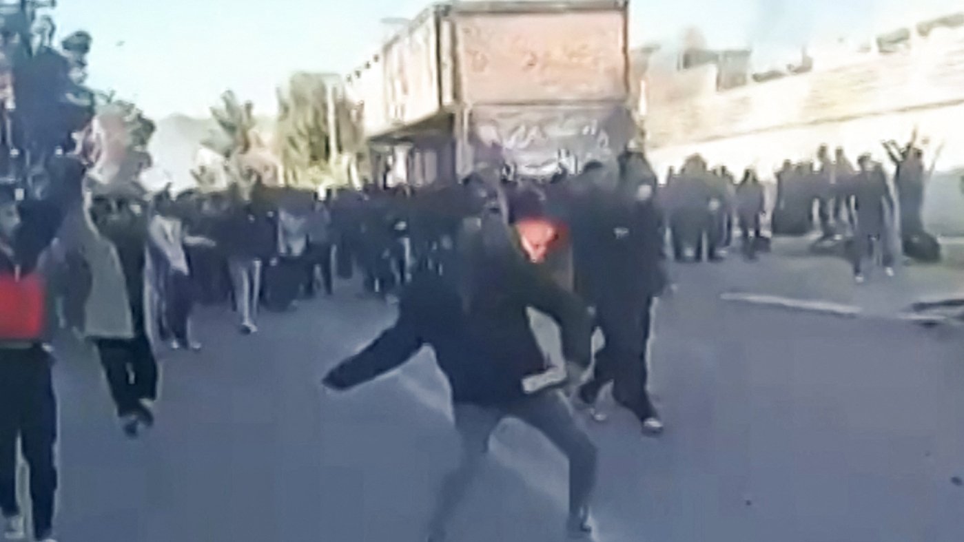 „Es geht nur noch um den Sturz der Islamischen Republik“ Wie Iraner die Proteste in ihrem Land erleben - Tagesspiegel