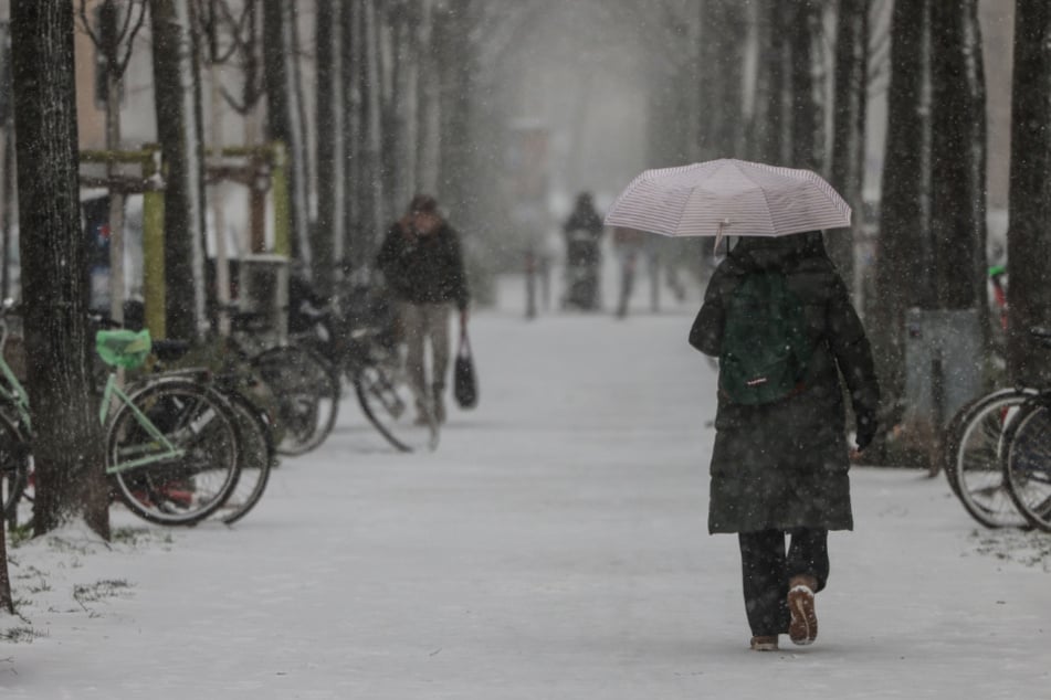 Für den Donnerstag sind weiterhin starke Schneefälle angesagt. (Symbolfoto)