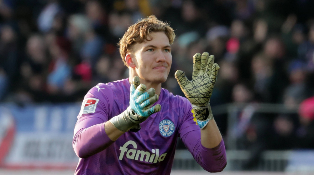 FC Basel sucht Hitz-Nachfolger: Holstein Kiels Keeper Krumrey im Fokus FC Basel sucht Hitz-Nachfolger: Holstein Kiels Keeper Krumrey im Fokus