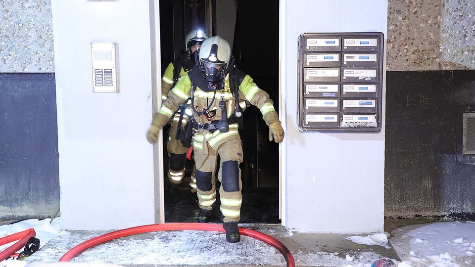 Kellerbrand in Dresden: Neun Bewohner in Klinik gebracht