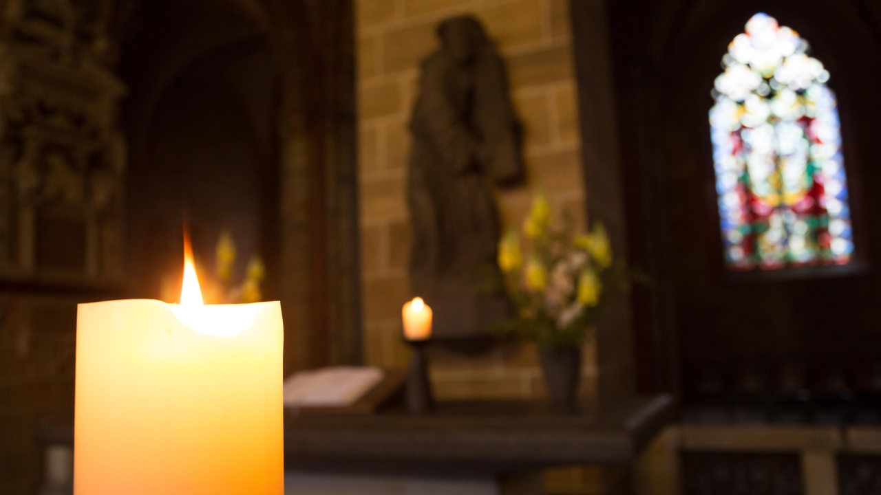 Neue Missbrauchs-Vorwürfe: Evangelische Kirche zeigt Bremer Pastor an