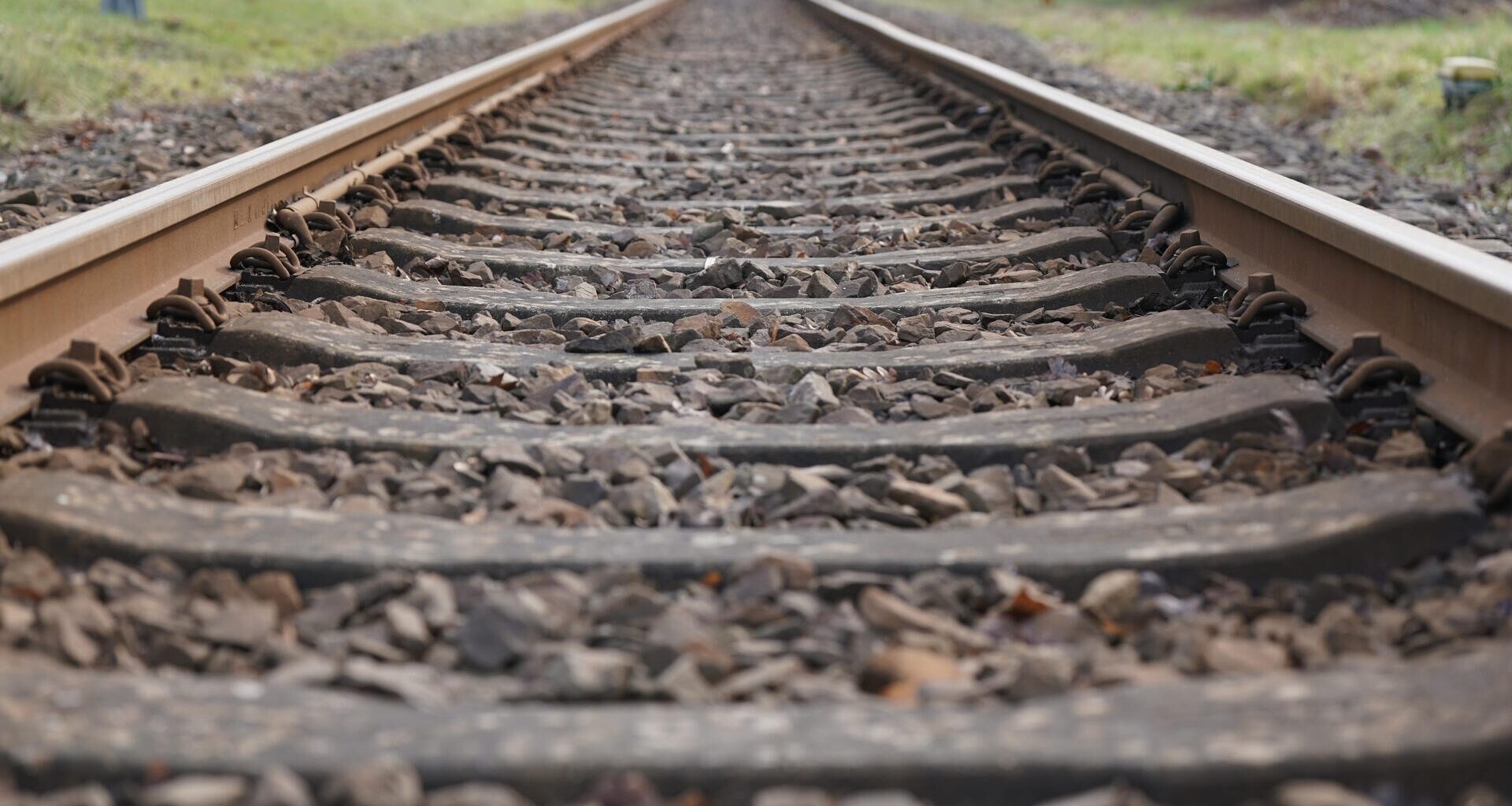 Bundespolizei warnt: Lebensgefahr an Bahngleisen