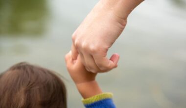 Kind mit Gehhilfe verletzt – Polizei bittet um Zeugenhinweise