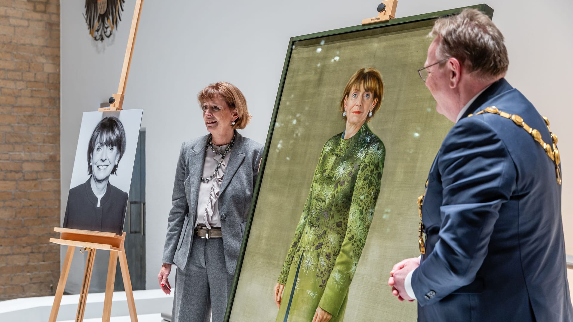 Kölner Rathaus: Ex-OB Henriette Reker und der amtierende Bürgermeister Torsten Burmester während des Festaktes. Kölner Rathaus: Ex-OB Henriette Reker und der amtierende Bürgermeister Torsten Burmester während des Festaktes.