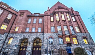 Wann startet die Sanierung dieses Gymnasiums?
Berliner Bezirk schildert Pläne für eine seiner beliebtesten Schulen