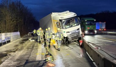 1.000 Liter Diesel ausgelaufen - riesiger Stau auf A3 bei Wiesbaden