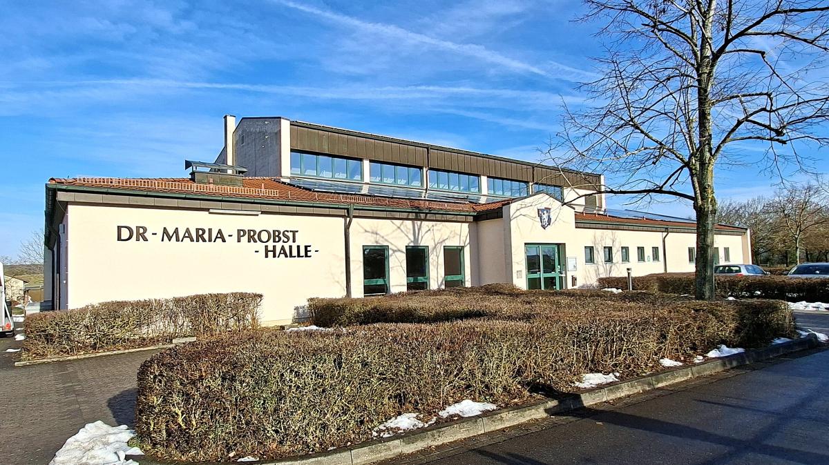 Gemeinde Wasserlosen bewirbt sich um Sportmilliarde für Dr.-Maria-Probst-Halle