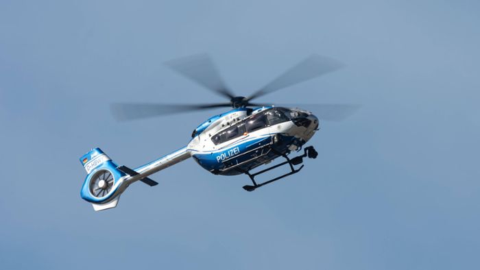 Auch Hubschrauber im Einsatz: 17-Jährige aus Esslingen vermisst –  Polizei sucht mit Foto
