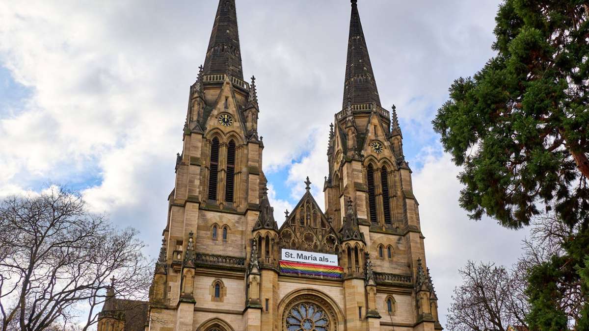 Stuttgarter Krippenspiel in der ARD: Diözese: Christmette in Kirche St. Maria verletzte religiöse Gefühle - Startseite