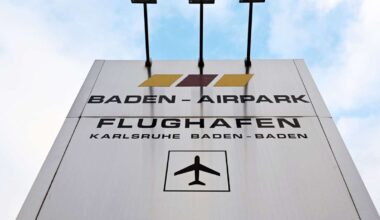 Flughafen Karlsruhe: Reisepass für Notizen genutzt – Mann darf nicht fliegen