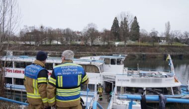 Feuerwehreinsatz in Stuttgart: Schiff auf dem Neckar droht zu sinken – Feuerwehr pumpt Wasser ab