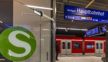 S-Bahn Stuttgart: Chaos auf der Stammstrecke: Bahnen stauen sich im Tunnel am Hauptbahnhof