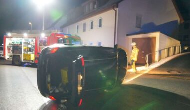 Unfall in Esslingen: Betrunken am Steuer – Auto kippt nach Überholmanöver um - Kreis
