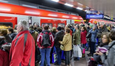 S-Bahn Stuttgart: Chaos dauert auch am Nachmittag an: Weiterhin viele Verspätungen und Ausfälle