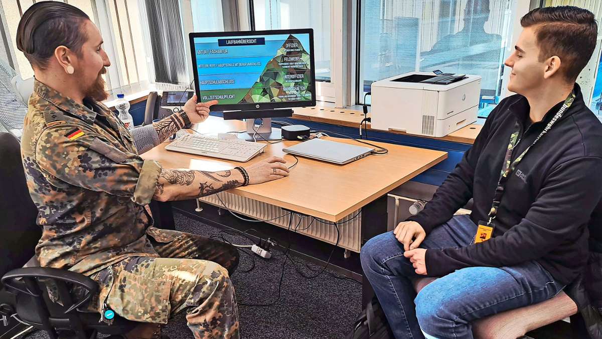 Musterungspflicht: Freiwillige vor! Ein Tag beim Stuttgarter Karriere-Center der Bundeswehr