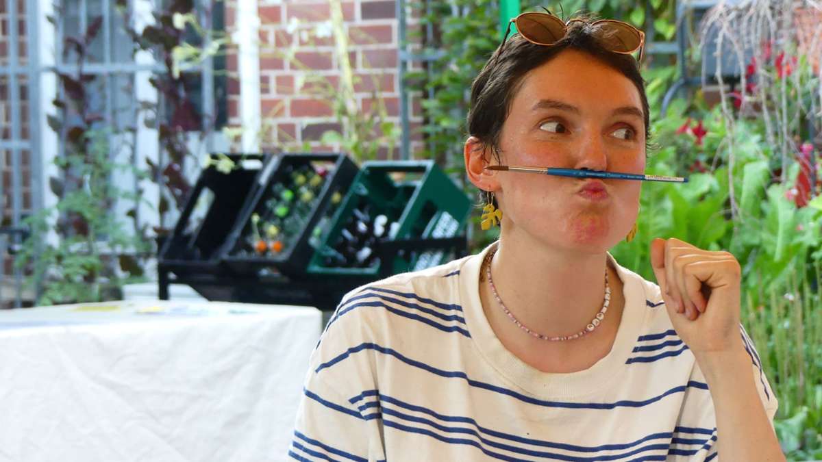 Workshop im neuen Matcha-Café: Kreativität, Krebs & Kraft: Stuttgarter Künstlerin teilt ihre Geschichte - Stuttgart