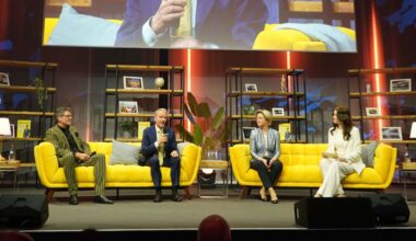 Jahresauftakt in Stuttgart: Neujahrsempfang der Landesmesse mit Politikern, Designern und Magie