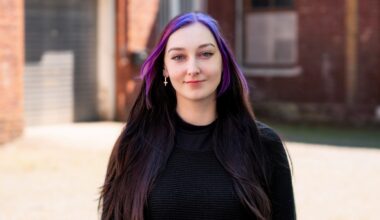 Die Aachener Schrifstellerin Mirjam Kay Mashkour schaut auf ihr Literaturjahr 2026 - Westart - Podcasts und Audios - Mediathek