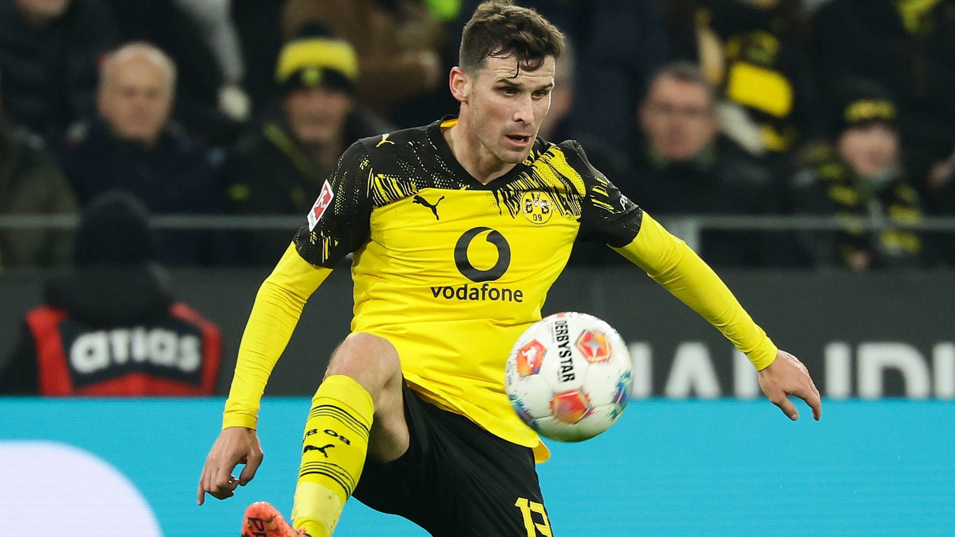Pascal Groß im Trikot von Borussia Dortmund: Der Mittelfeldspieler war erst 2024 aus Brighton zum BVB gewechselt.