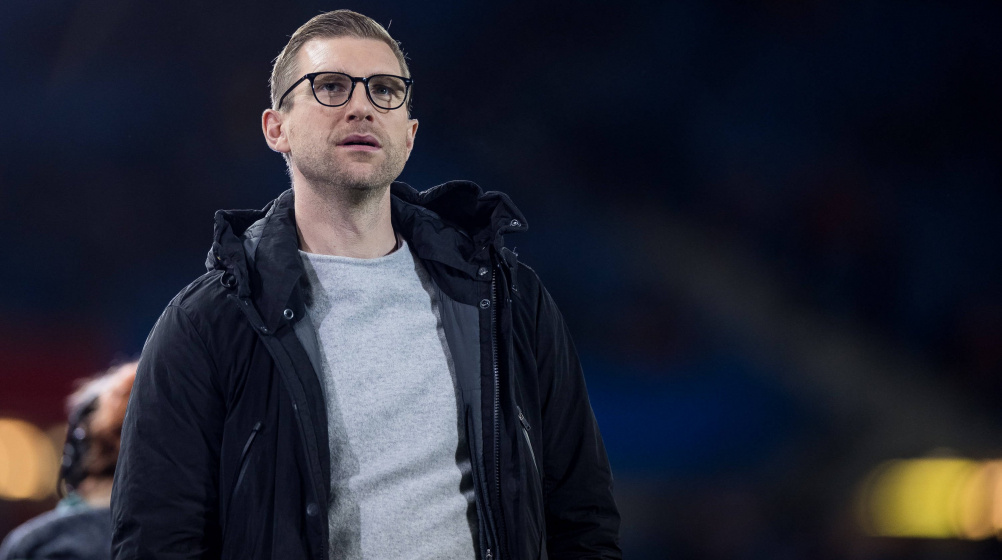 Nach acht Jahren: Mertesacker hört als FC Arsenals Akademieleiter auf Nach acht Jahren: Mertesacker hört als FC Arsenals Akademieleiter auf