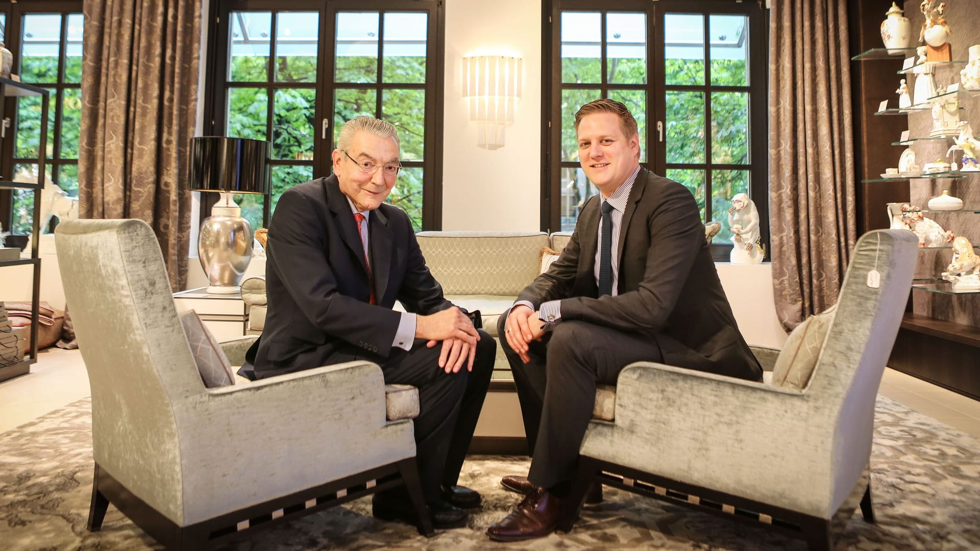 Peter Franzen (r.) mit seinem Vater Hermann (Archivbild): Hermann Franzen verstarb im Jahr 2019,